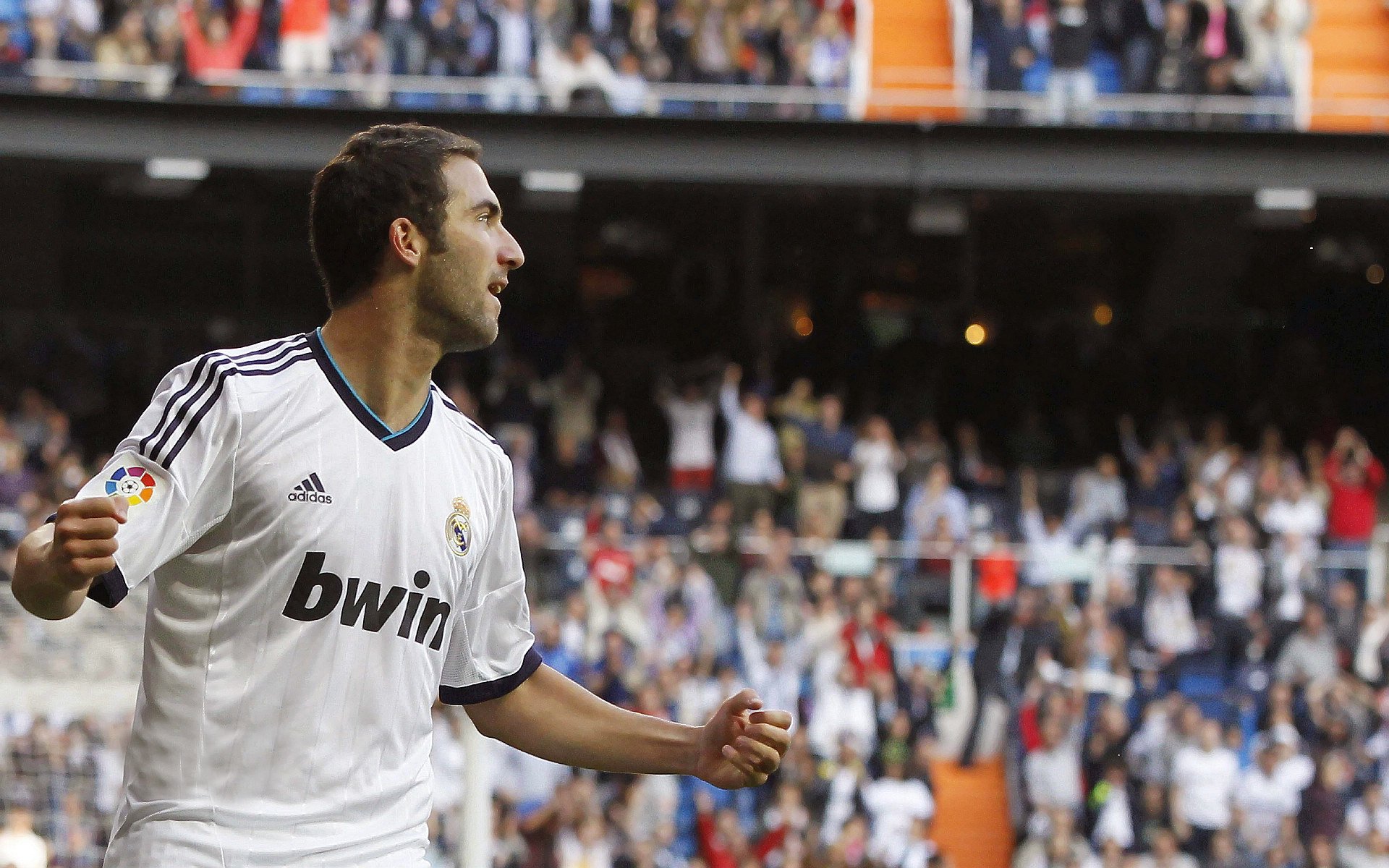 快节奏推进中球队配合默契是否被放大检验，快节奏进攻和冷静创造进球机会